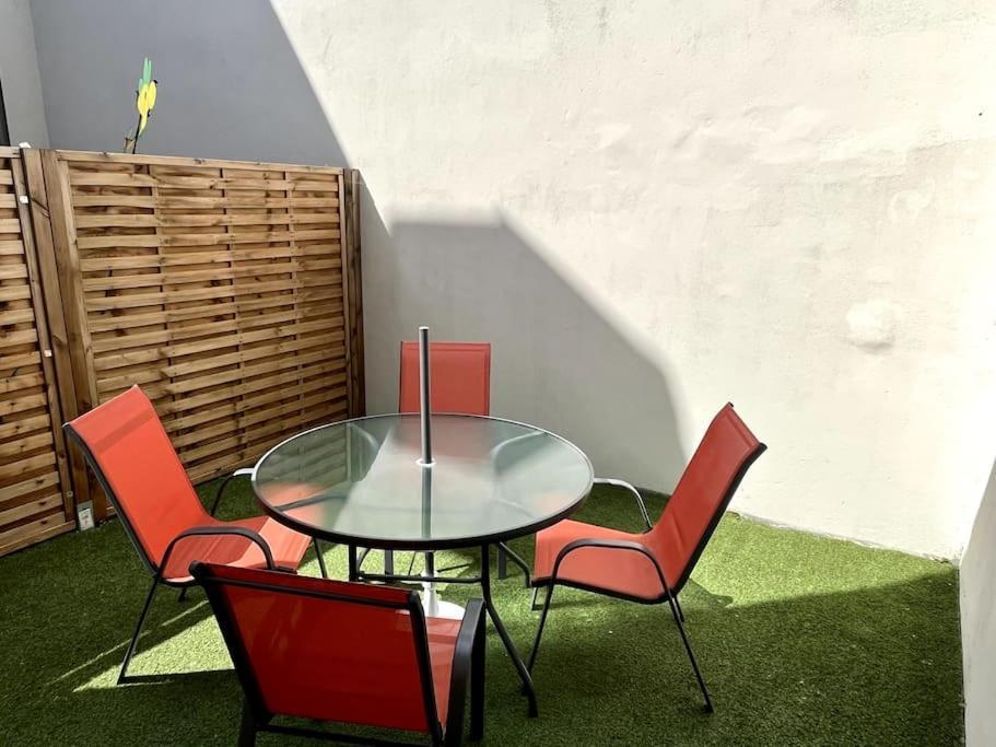 Appartement Avec Exterieur Loos Ngoại thất bức ảnh